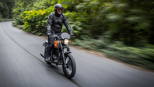 lamotoclassic TEST Mash 400 Scrambler la grande evasion