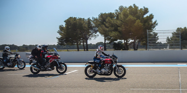 Sunday Ride Classic 2013 : Parade Honda avec Freddie Spencer