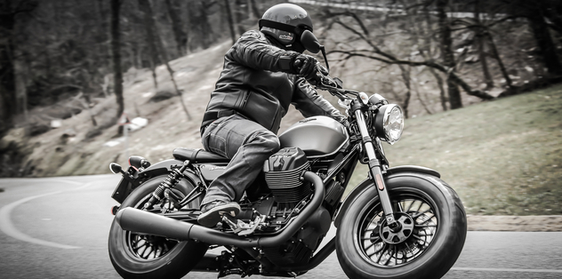 TEST | Moto Guzzi V9 Bobber : le beau ténébreux