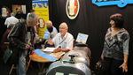 Dédicace aussi sur le stand Nougier pour la sortie du libre de François Marie Dumas