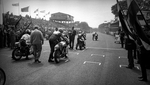 Isle of Man TT 1973 : un livre de photos inédites et 2 DVD - Tiré à part offert dans le coffret