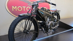 Musée Moto Guzzi - La Normale, la première moto produite en 1921 par la fabrique Moto Guzzi 